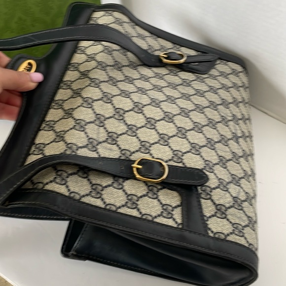 ❌Price Drop❌Authentic Gucci Tote  Leather /Shoulder Bag Cursive. - Picture 10 of 13